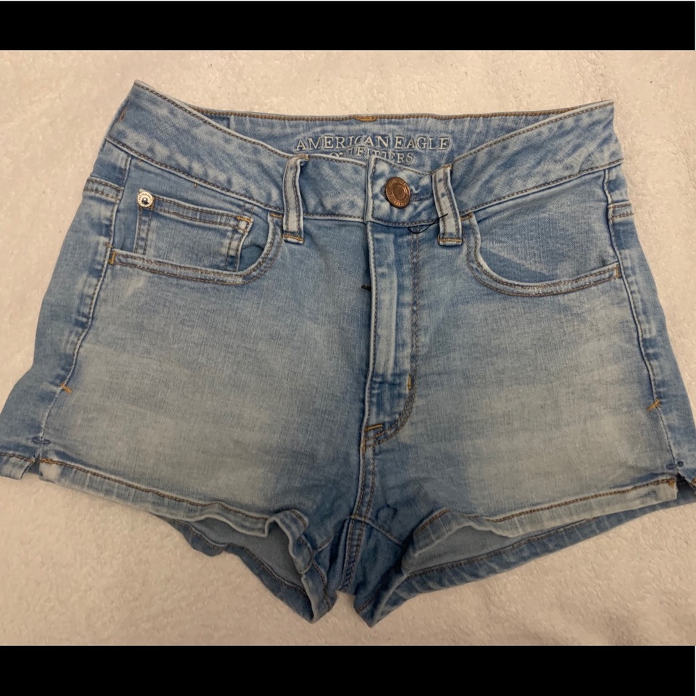 American Eagle super stretch light wash shorts